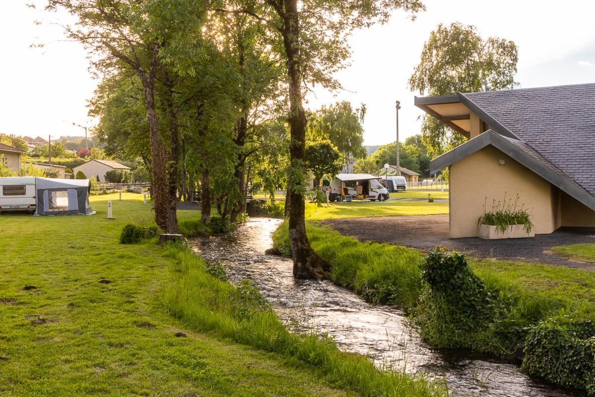Village Vacances Du Camboussel Brassac  Exterior foto