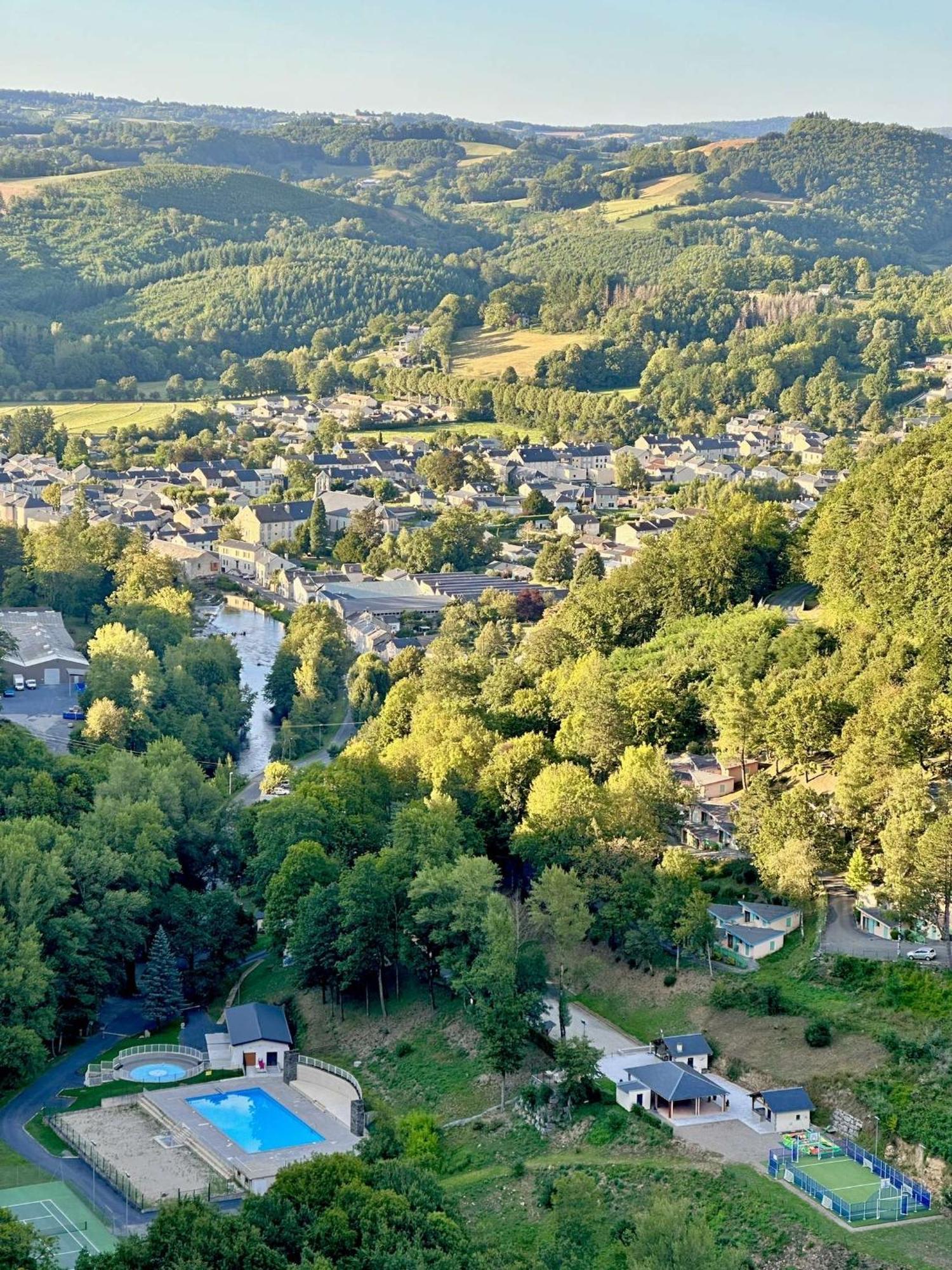 Village Vacances Du Camboussel Brassac  Exterior foto